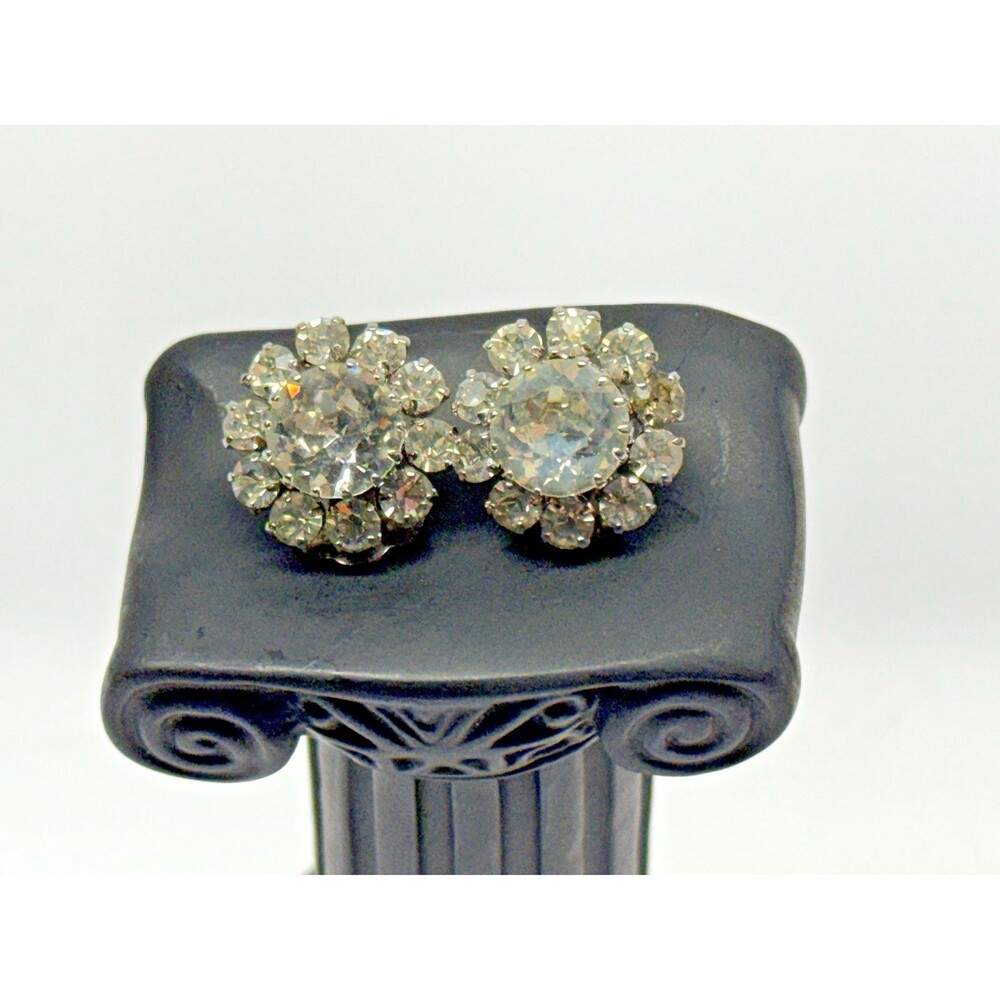 Austria Rhinestone Earrings Vintage Clear Crystal Cluster Floral Clip On Silver - Picture 2 of 7